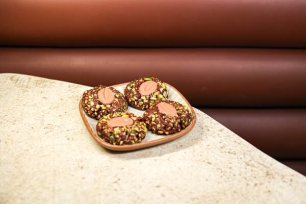 Pistachio Kunafa Crunchy Cookies